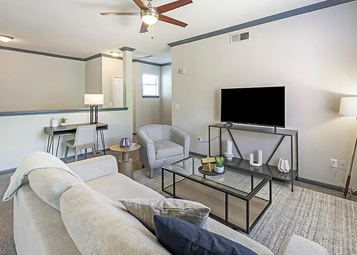 Landing Modern With Amazing Amenities * Fort Worth